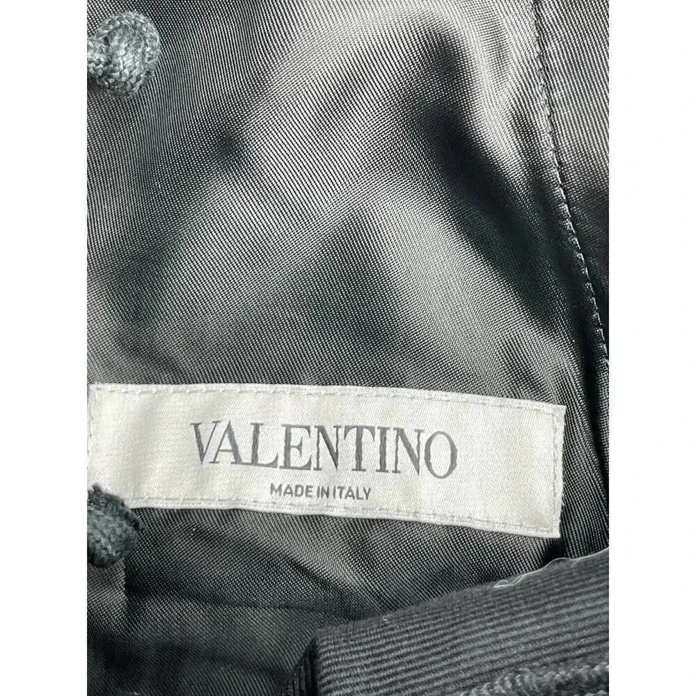 Valentino Garavani Womens V detail Bermuda Black Shorts size 38 New - Picture 7 of 12